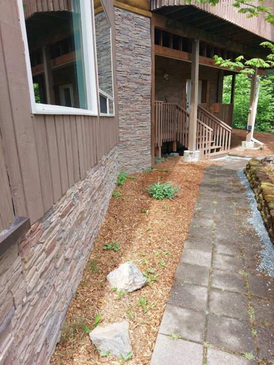 Peggy’s Imitation Stone Siding